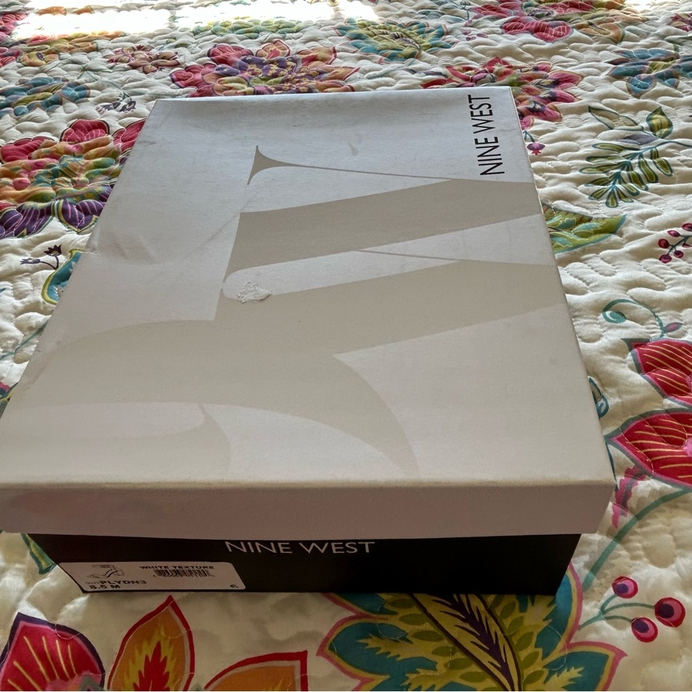 NINE WEST SANDALS NWT 8.5M🤍🩷 - Picture 13 of 14